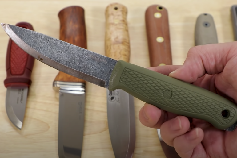 bushcraft knife